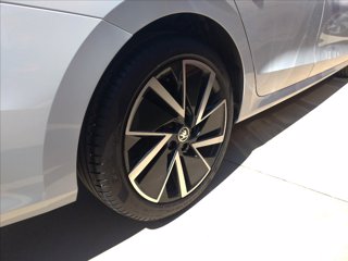 SKODA Octavia Wagon 2.0 tdi Sportline 150cv dsg