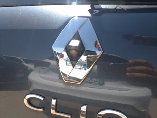 RENAULT Clio 1.2 16v Duel 75cv