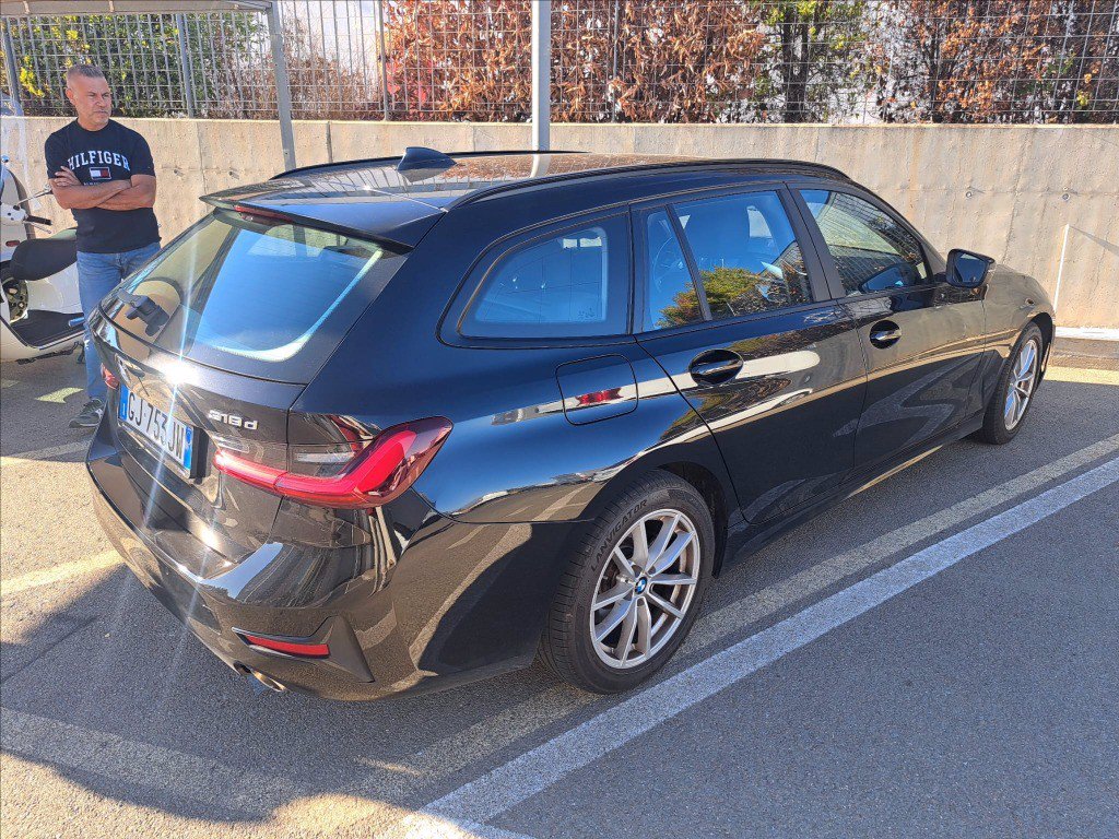 BMW 318d Touring mhev 48V auto